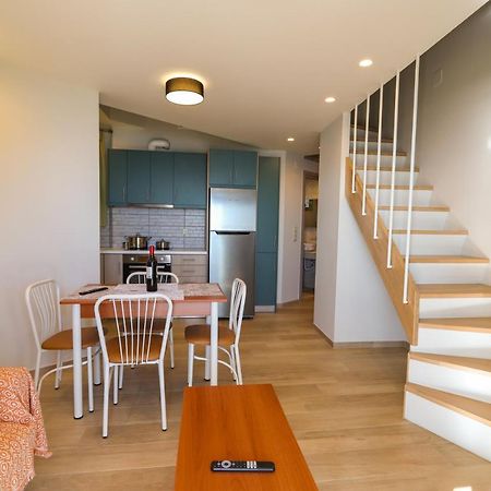 East & West Seaside Apartments Gialtra المظهر الخارجي الصورة