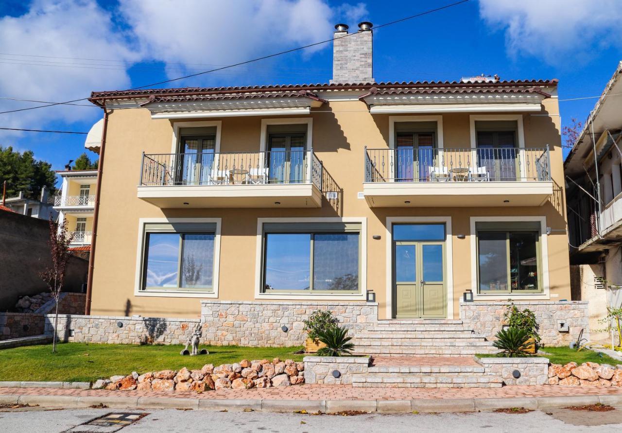 East & West Seaside Apartments Gialtra المظهر الخارجي الصورة